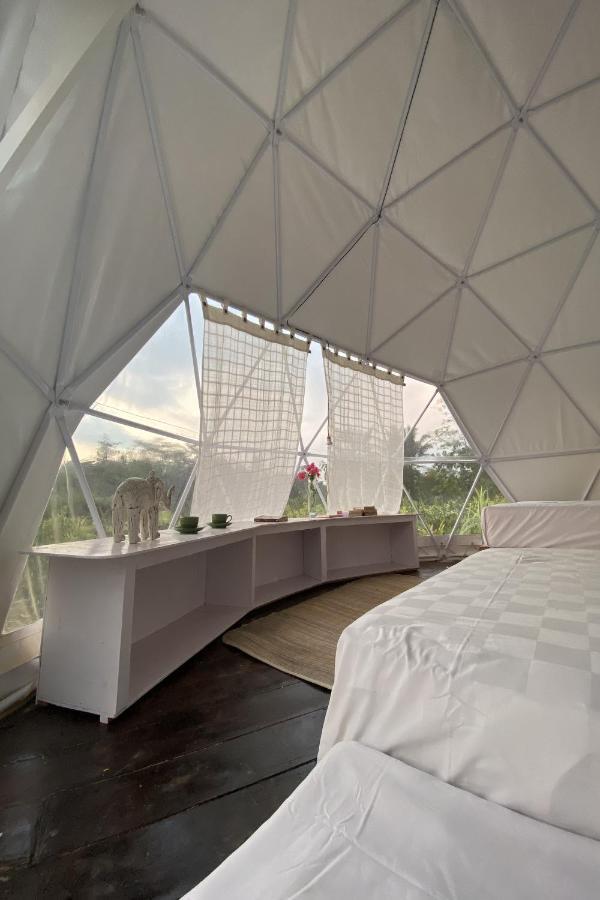 Borobudur Luxury Glamping 마겔랑 외부 사진