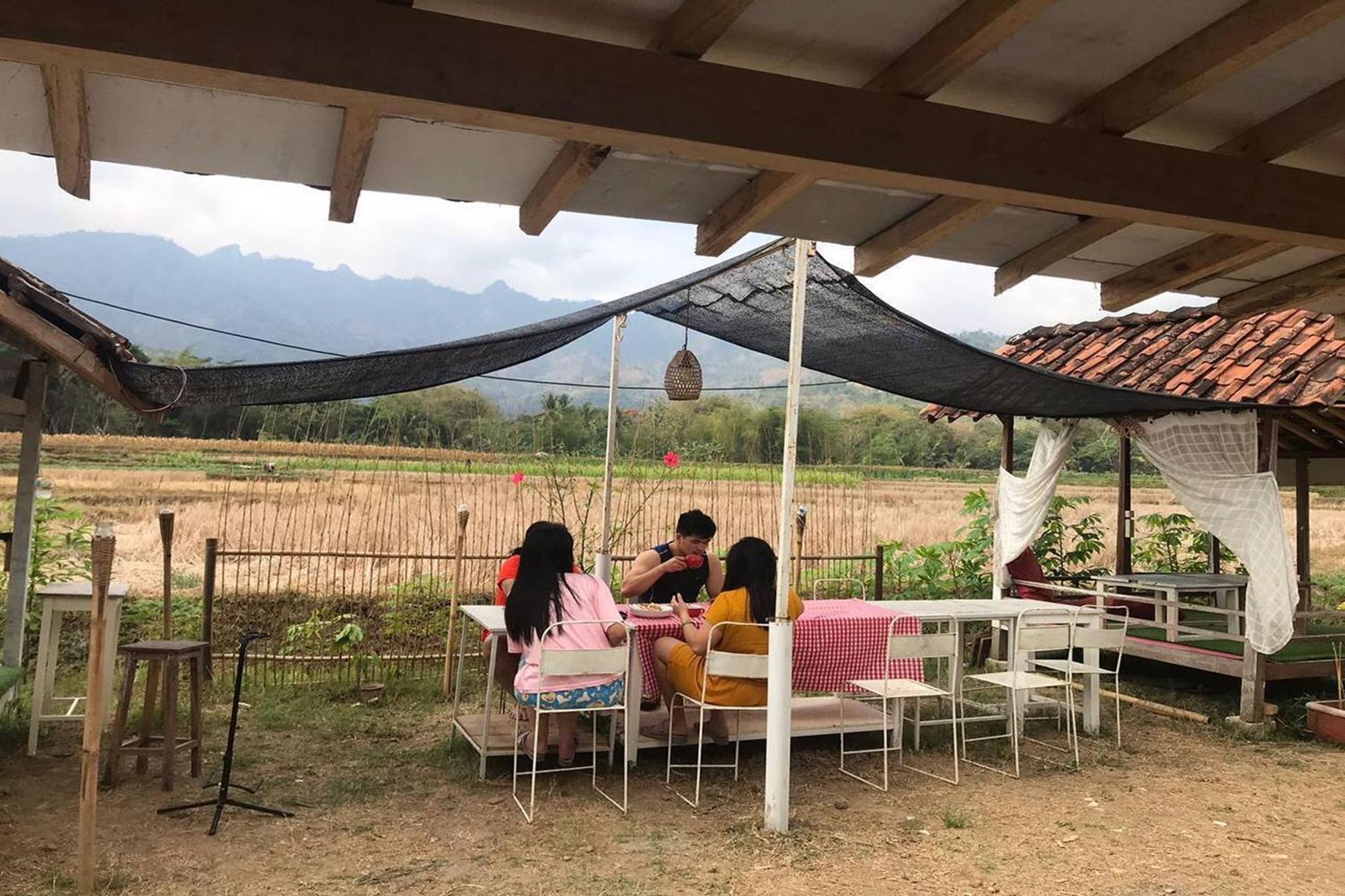 Borobudur Luxury Glamping 마겔랑 외부 사진